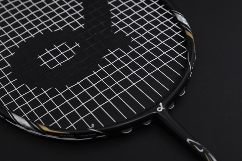 Premium Carbon Badmintonracket CX-B668 Sort